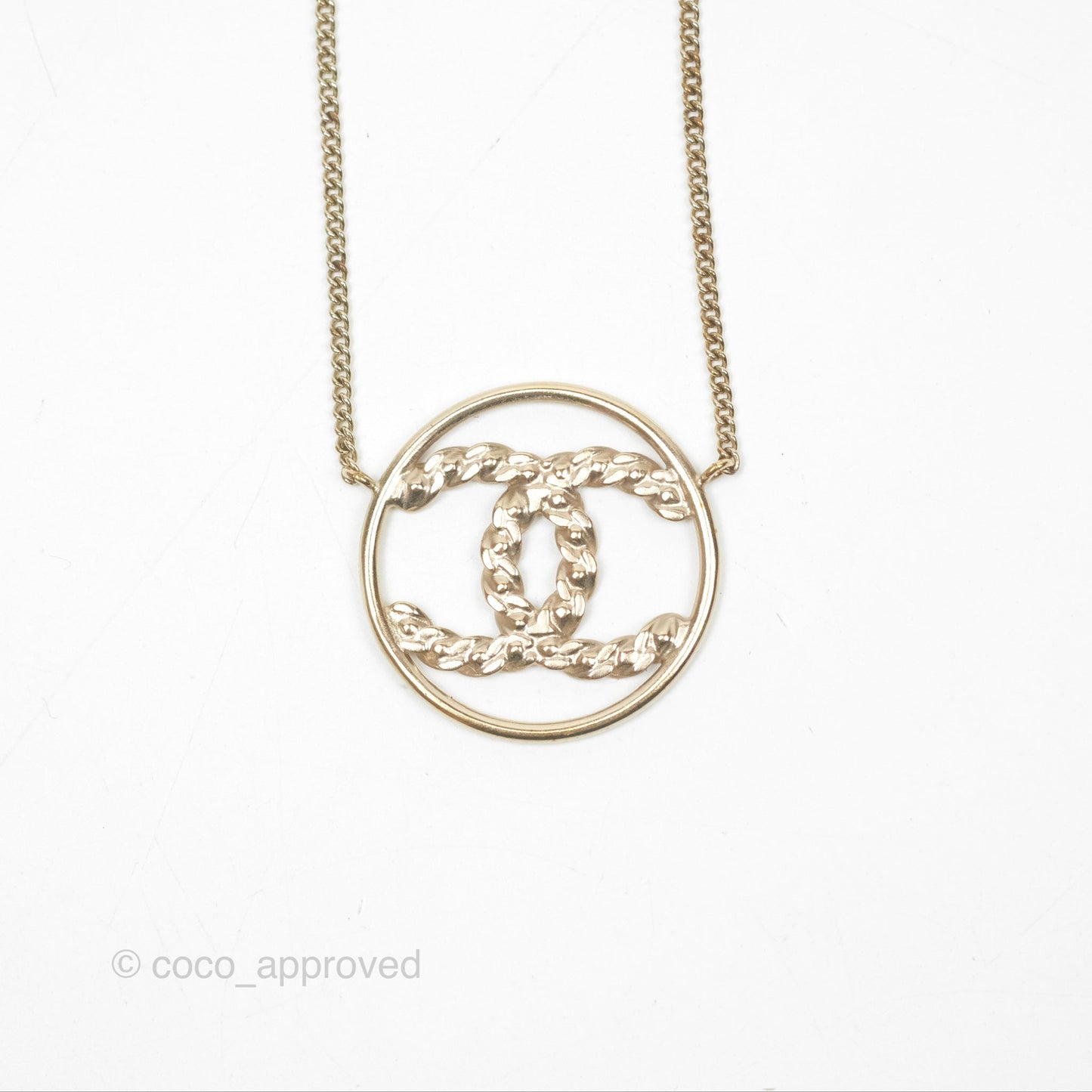 Chanel Round CC Necklace Gold Tone 19P