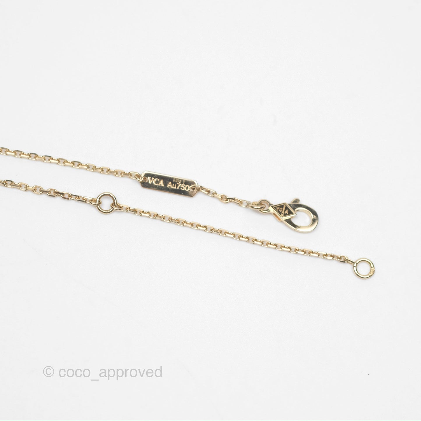 Van Cleef & Arpels Vintage Alhambra Pendant Gold Mother-of-pearl Necklace Yellow Gold