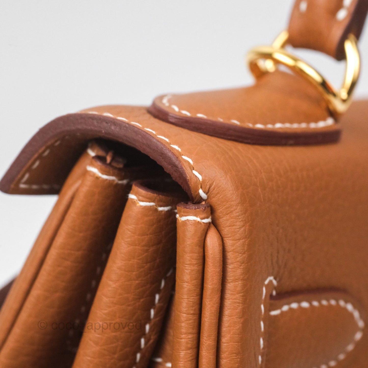 Hermès Kelly 28 Retourne Gold 37 Togo Gold Hardware