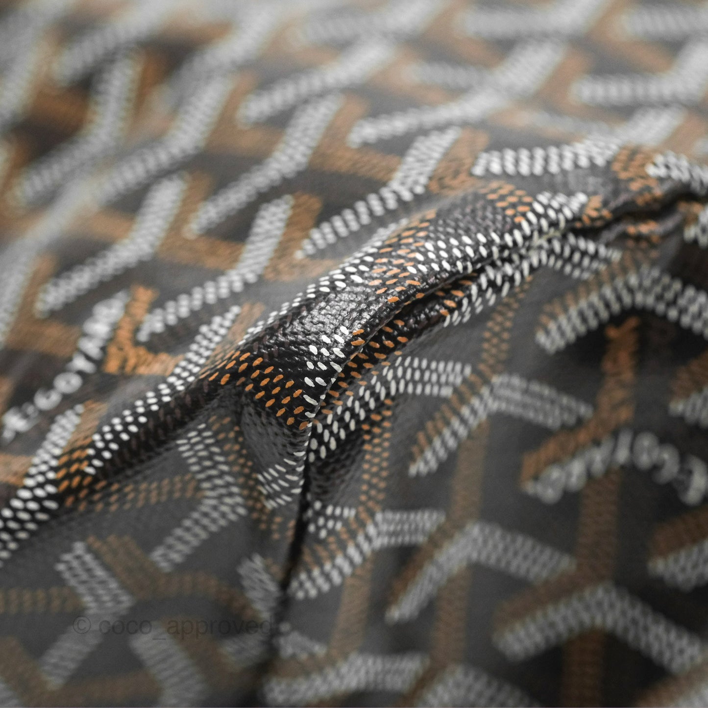 Goyard Saint Louis Tote PM⁣⁣⁣⁣⁣⁣⁣⁣⁣⁣⁣⁣⁣⁣⁣⁣⁣⁣⁣⁣ Black/Tan