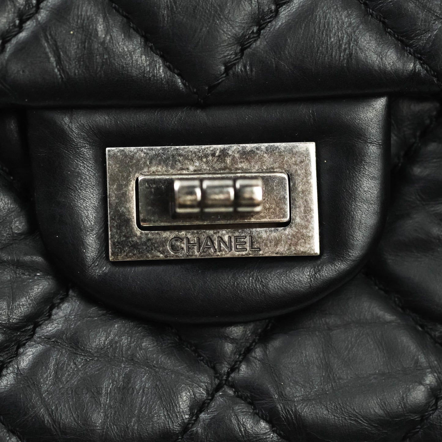 Chanel Reissue Quilted Aged Calfskin Black Ruthenium Hardware 226