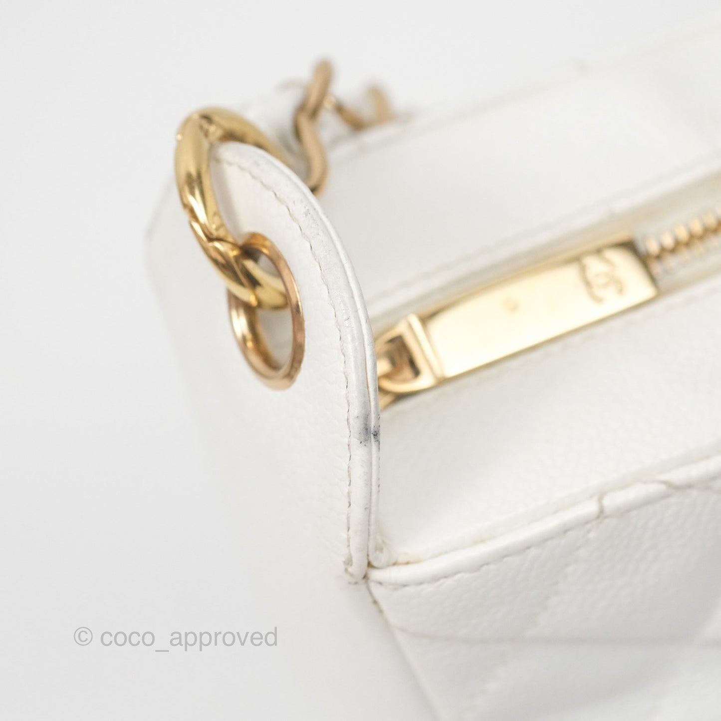 Chanel Vintage CC Quilted Shoulder Bag White Caviar Gold Hardware