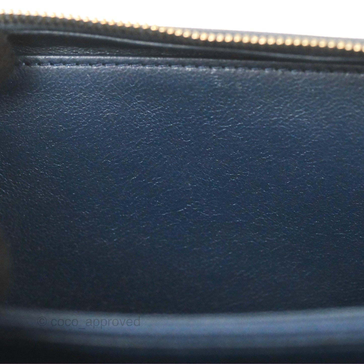 Chanel Quilted Medium CC Filigree Vanity Case Dark Navy Caviar Gold Hardware