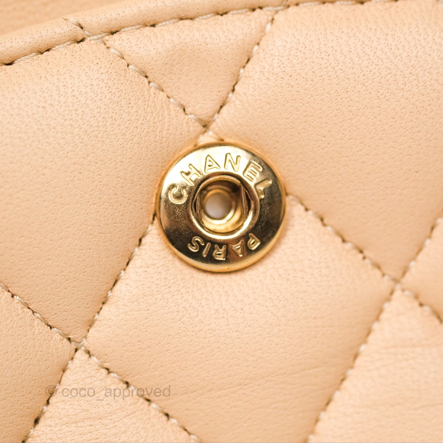 Chanel Classic M/L Medium Flap Quilted Beige Lambskin Gold Hardware