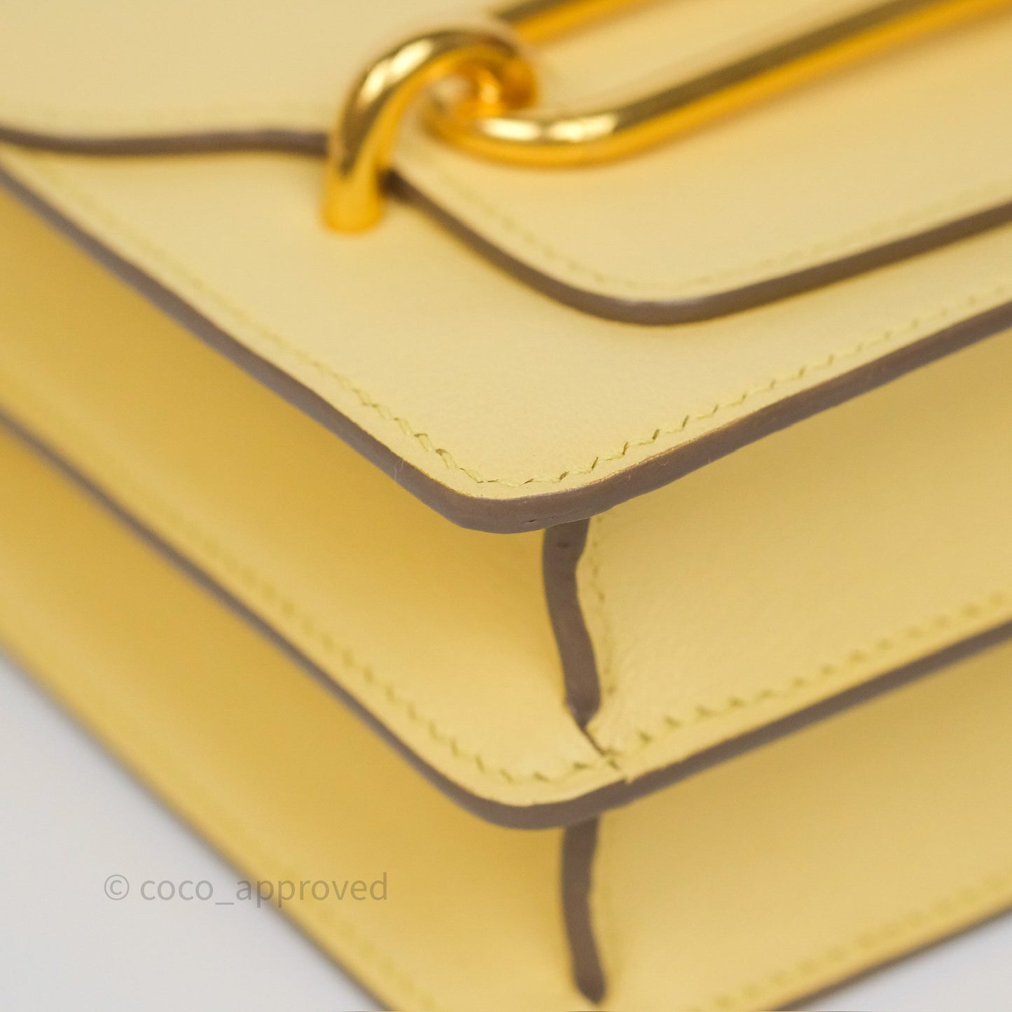 Hermès Roulis Mini 18 Jaune Poussin 1Z Swift Gold Hardware