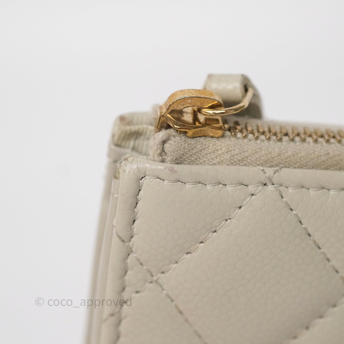 Chanel Zipper Card Holder Wallet Light Grey Caviar Gold Hardware