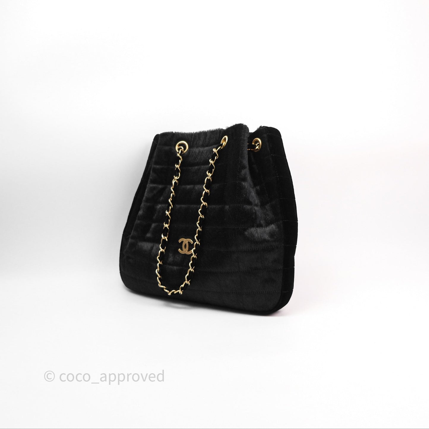 Chanel Vintage Quilted Drawstring Tote Bag Pony Hair Velvet Gold Hardware