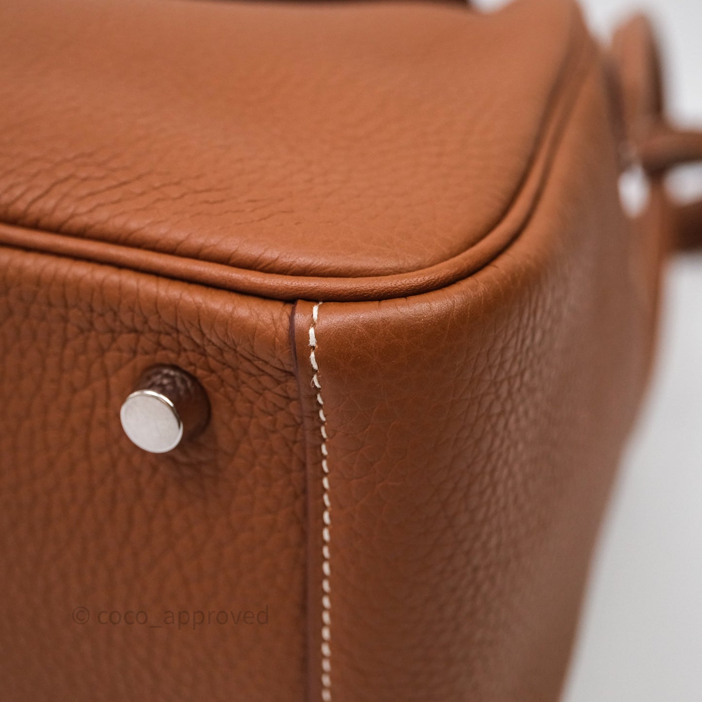 Hermès Lindy 26 Gold Clemence Palladium Hardware