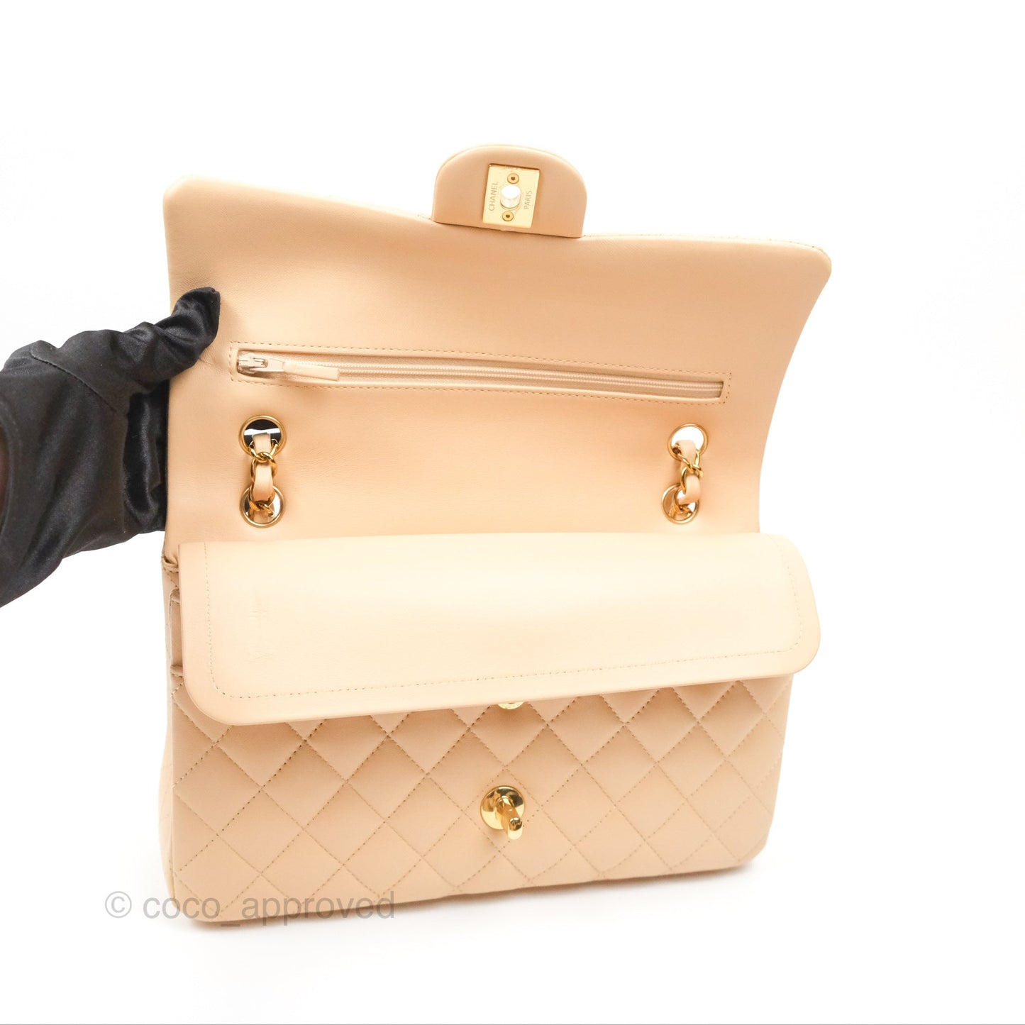 Chanel Classic M/L Medium Flap Quilted Beige Lambskin Gold Hardware
