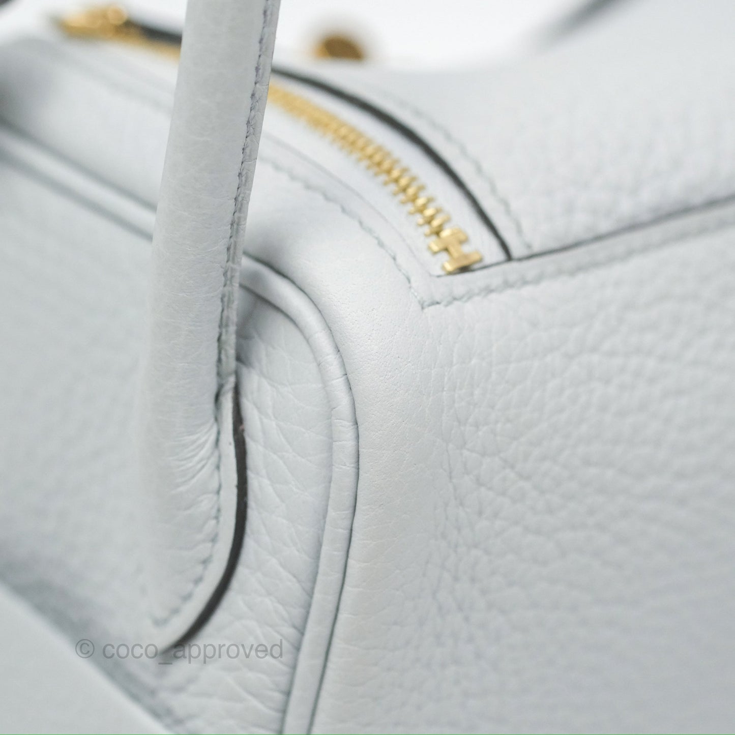 Hermès Mini Lindy 20 Bleu Pale Clemence Gold Hardware