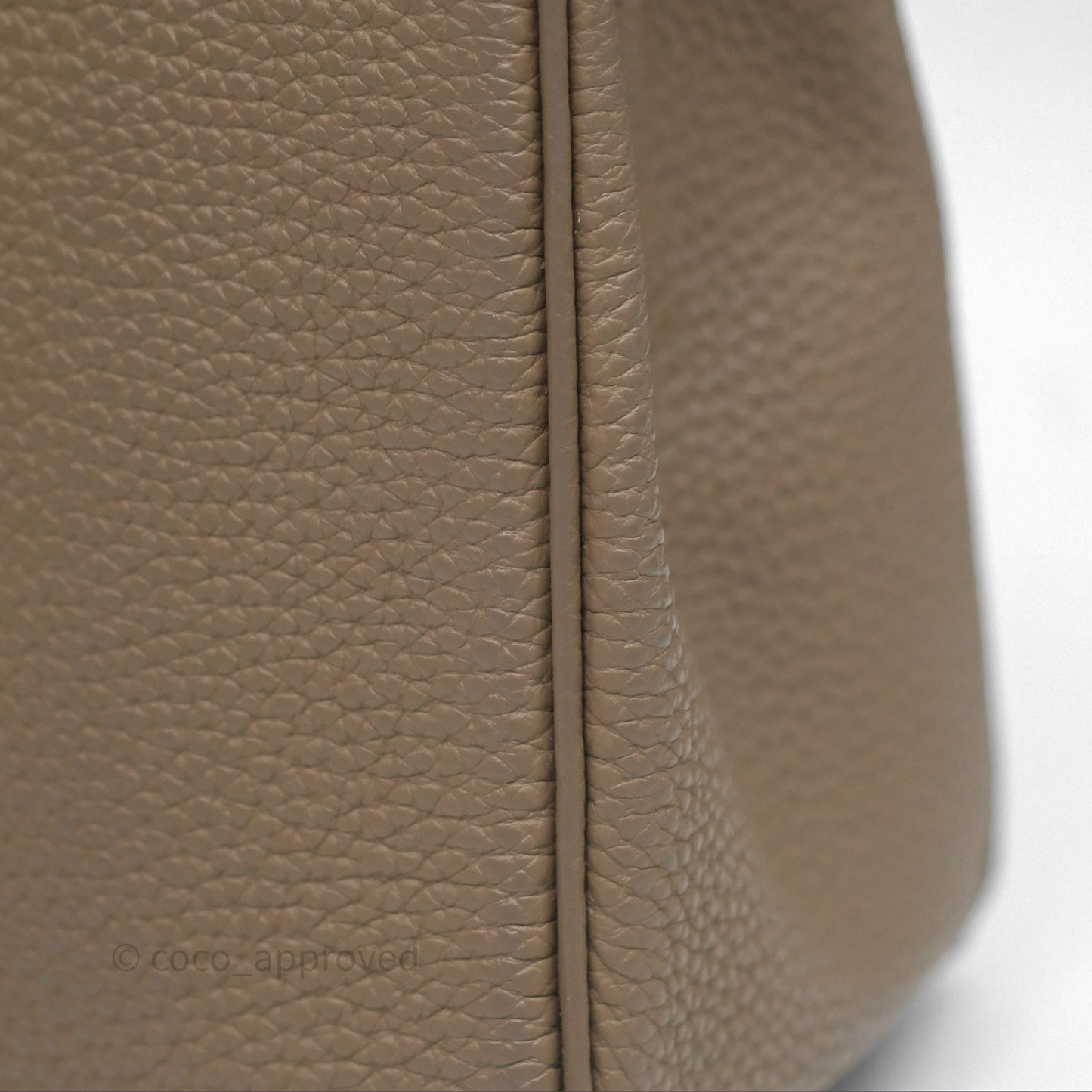 Hermès Retourne Kelly 25 Etoupe 18 Togo Gold Hardware
