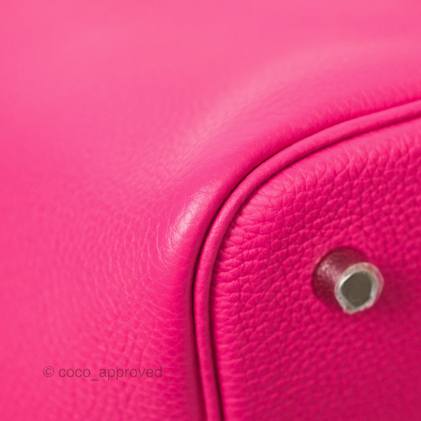 Hermès Picotin Lock 22 Rose Shocking 5R Taurillon Maurice Palladium Hardware