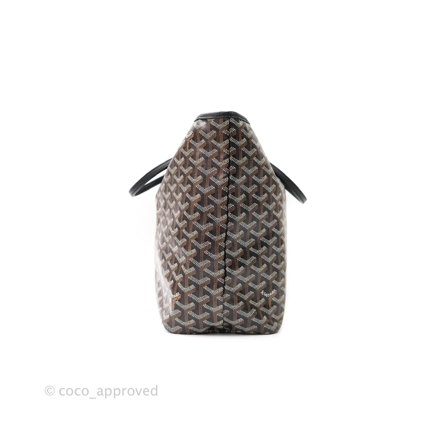 Goyard Saint Louis Black PM⁣⁣⁣⁣⁣⁣⁣⁣⁣⁣⁣⁣⁣⁣⁣⁣⁣⁣⁣⁣
