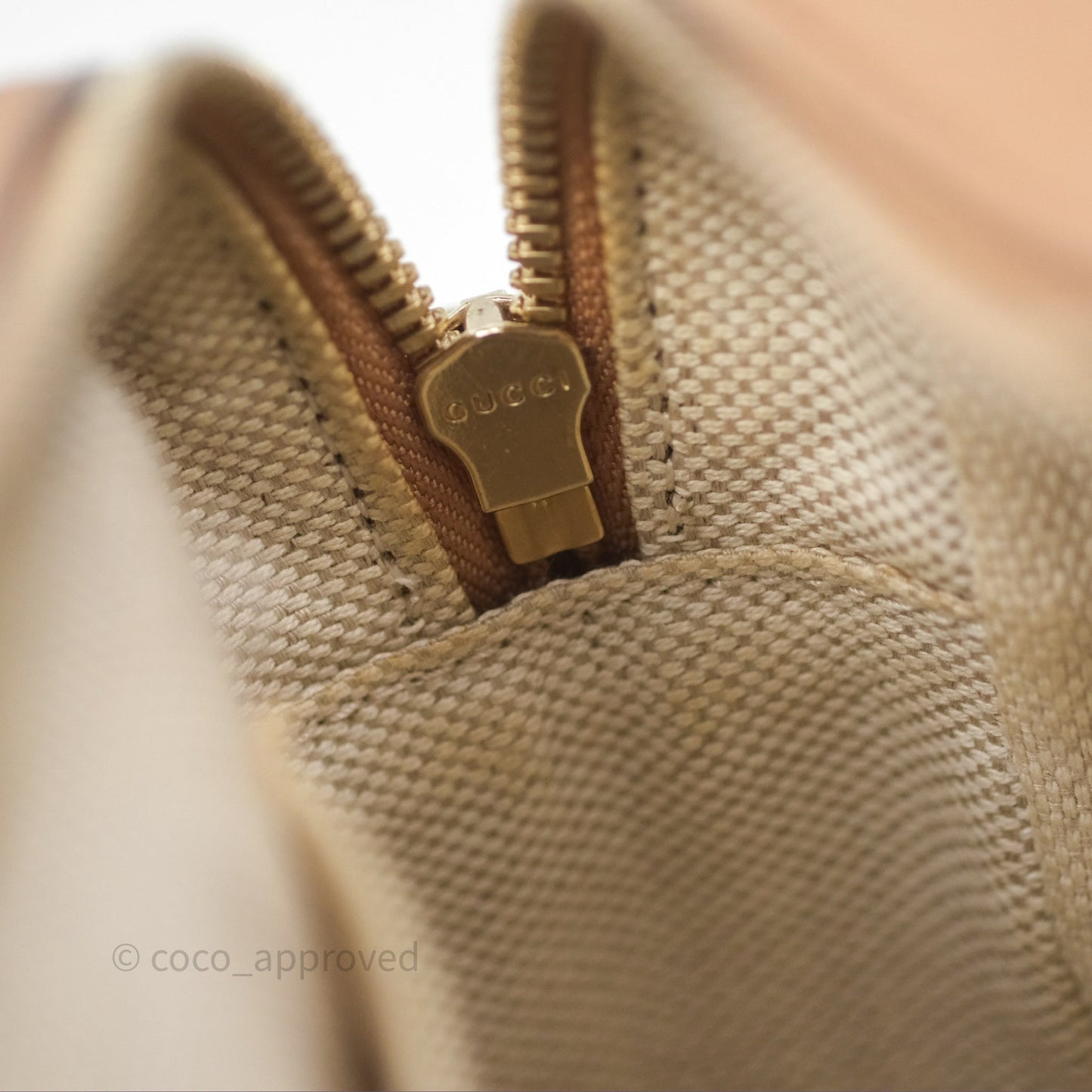 Gucci Small Soho Disco Bag Calfskin Beige