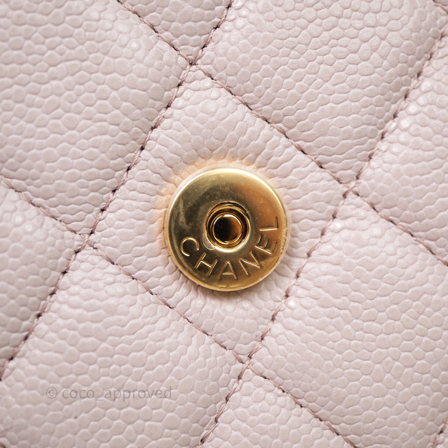 Chanel WOC Wallet On Chain CC Coco Chain Quilted Lilac Caviar Gold Hardware