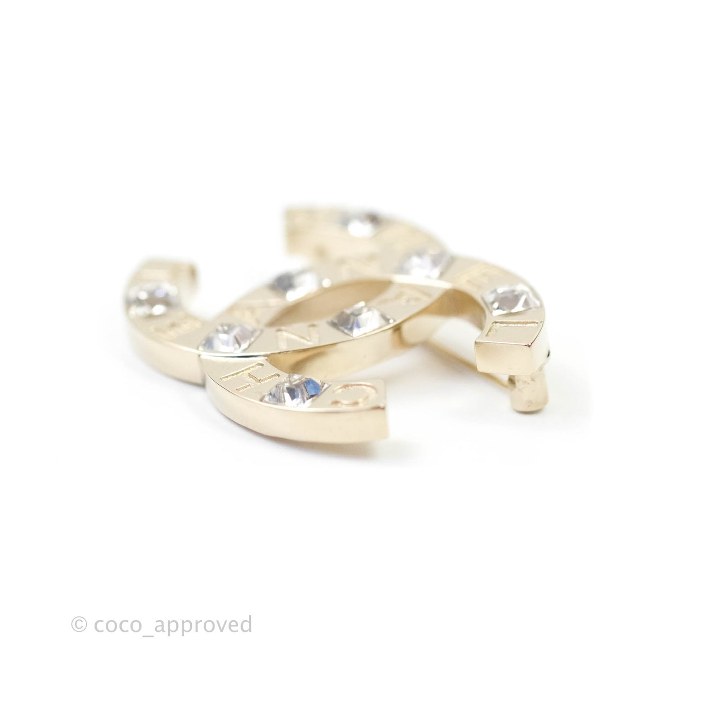 Chanel CC Crystal Brooch in Gold Tone 21P