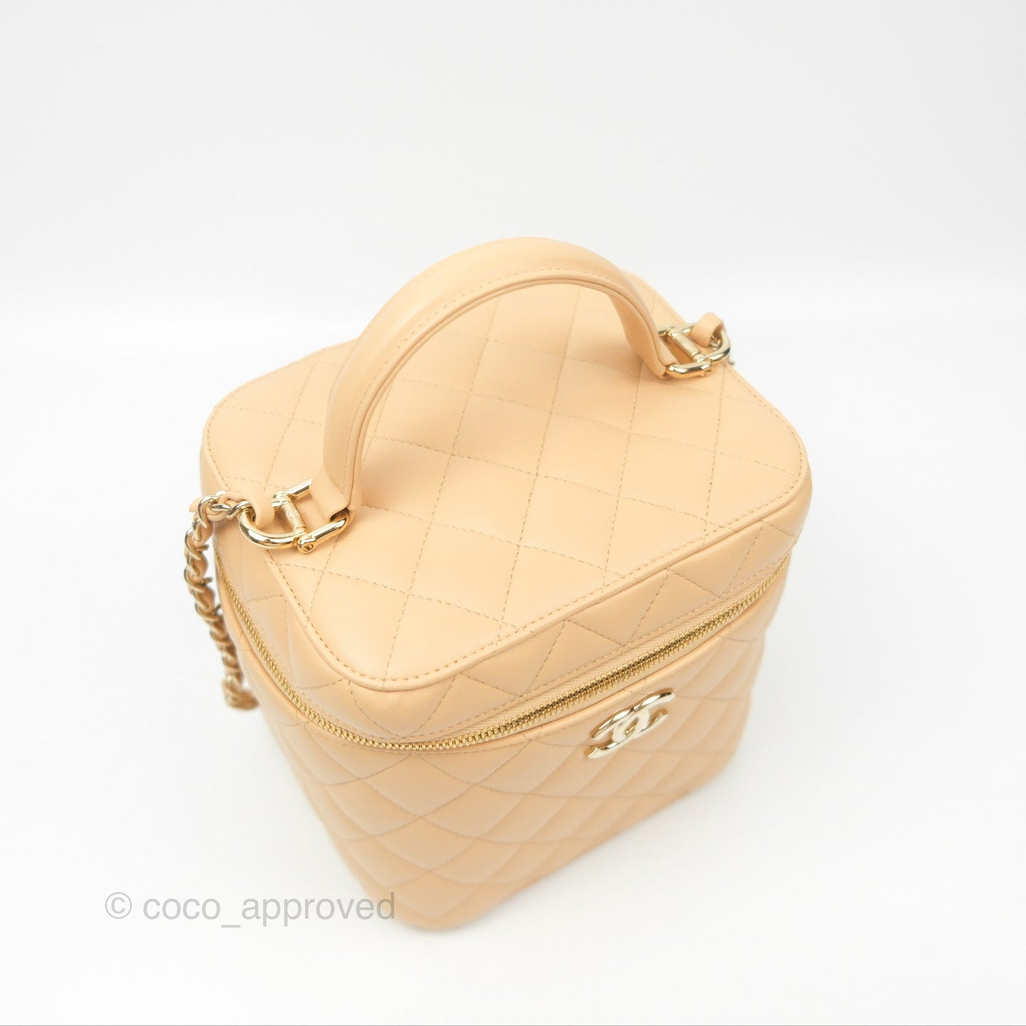 Chanel Small Quilted Top Handle Vanity Case Beige Lambskin Gold Hardware