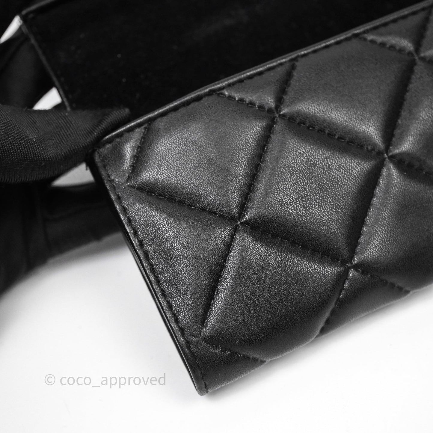 Chanel Round Sunglasses With Chain Black
