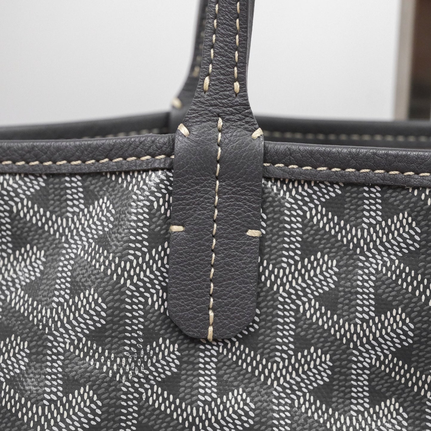 Goyard St Louis Tote PM ⁣⁣⁣⁣⁣⁣⁣⁣⁣⁣⁣⁣⁣⁣⁣⁣⁣⁣⁣⁣Grey