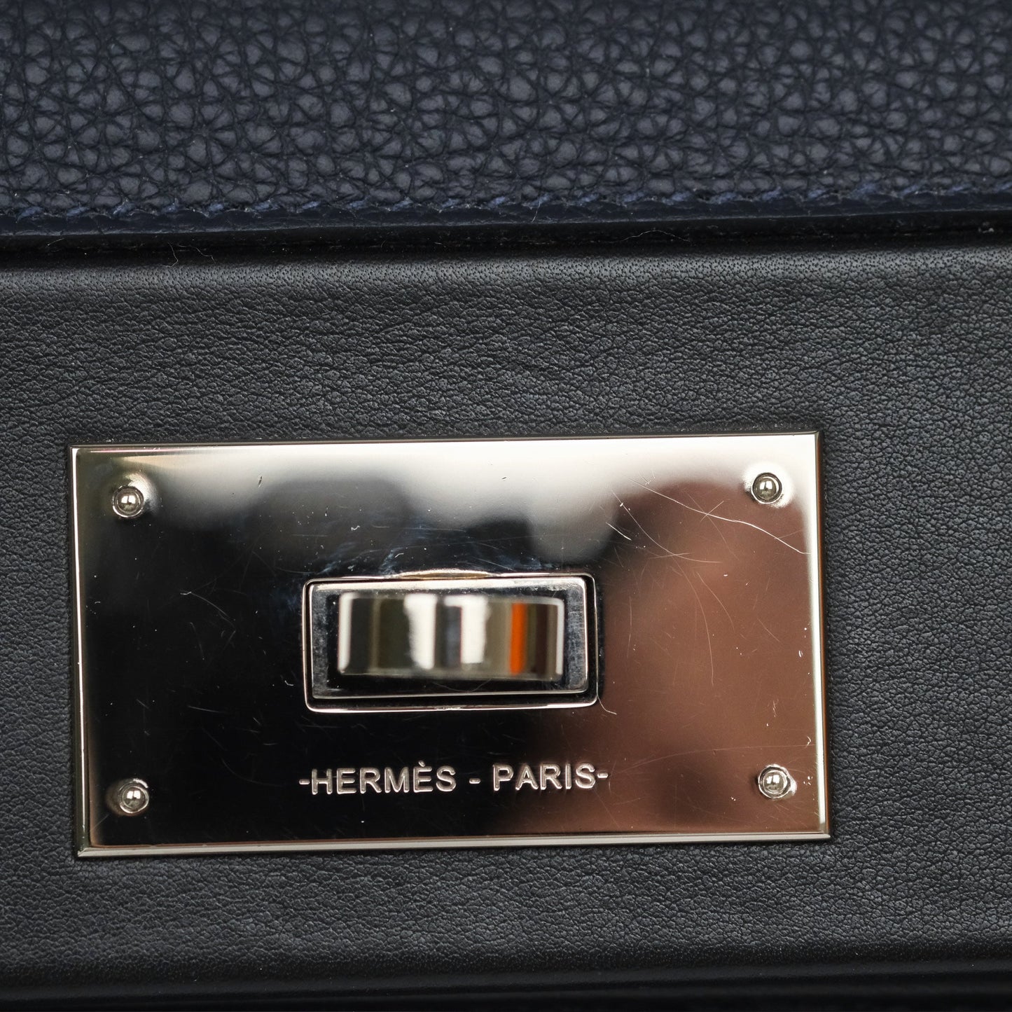 Hermès 24/24 29 Bleu Nuit 2Z / Noir Black 89 Togo/Swift Palladium Hardware