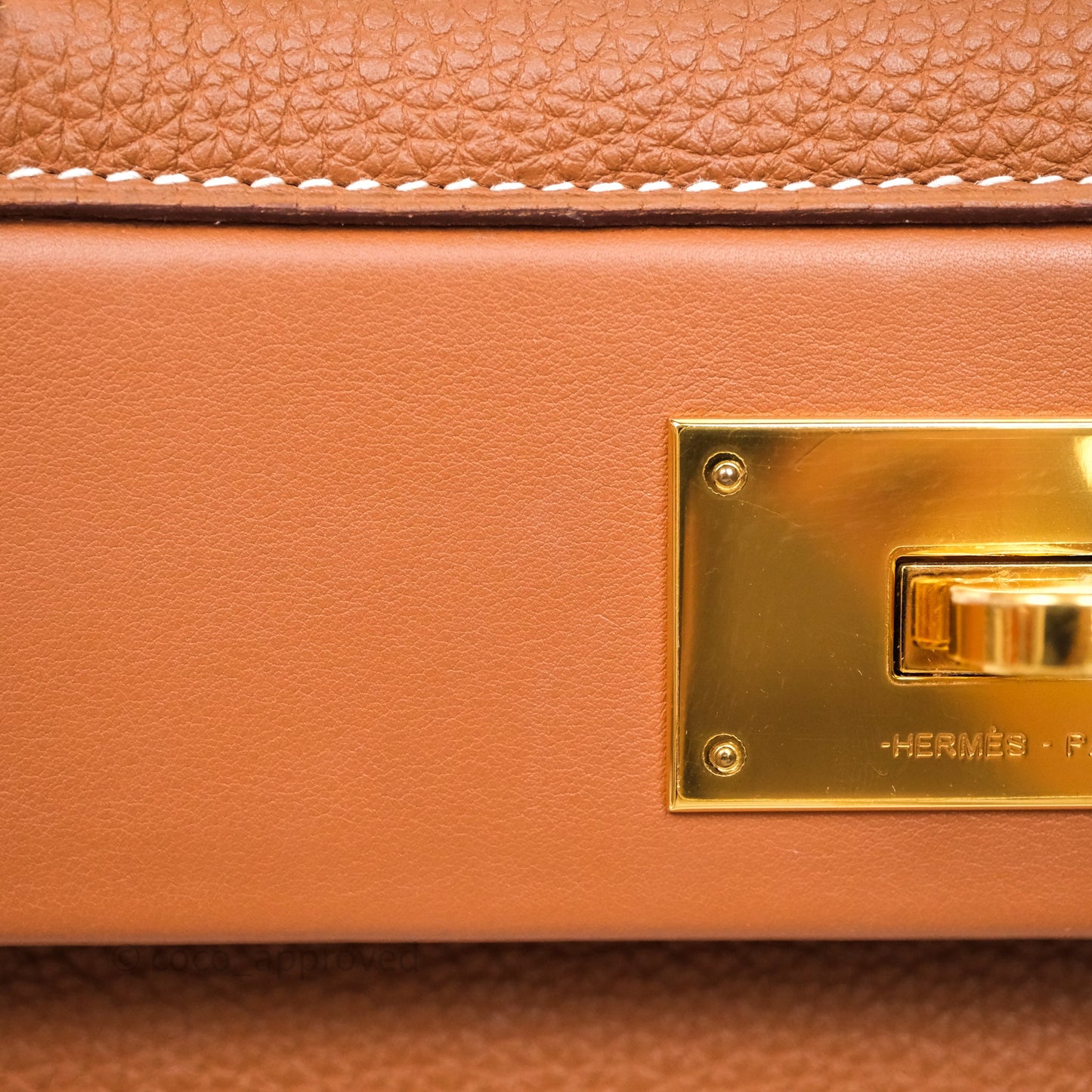 Hermès 24/24 29 Gold Togo/Swift Gold Hardware