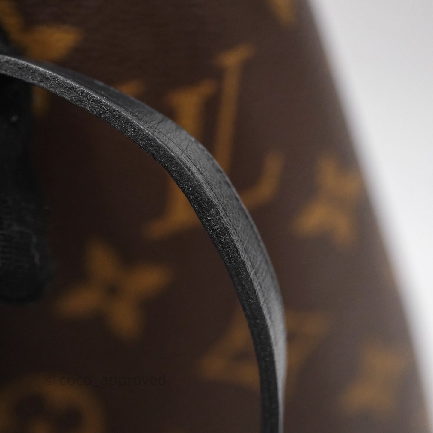 Louis Vuitton NéoNoé MM Black Monogram Canvas