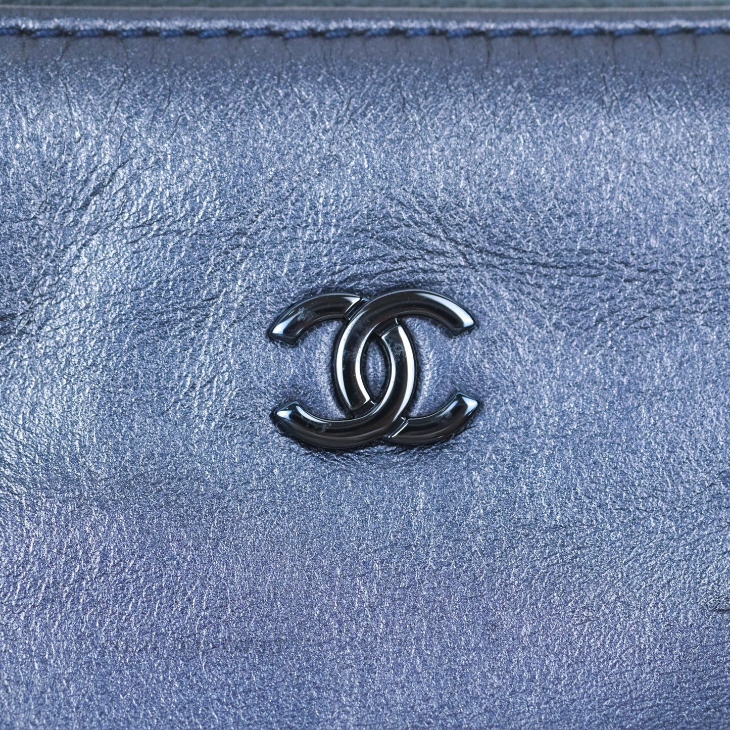 Chanel 22 Small Metallic Midnight Blue Aged Calfskin Midnight Blue/Silver Hardware