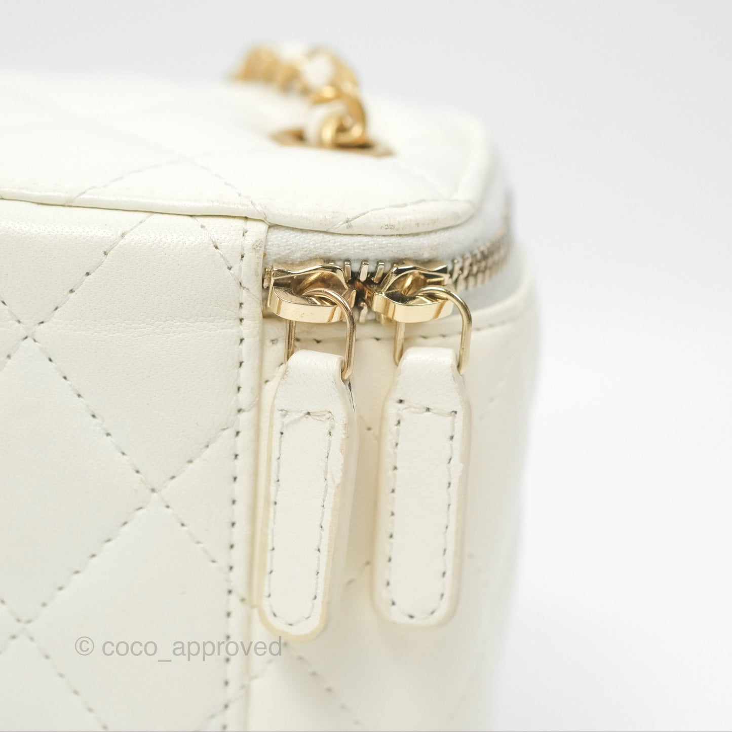Chanel Mini Pearl Crush Vanity With Chain White Lambskin Gold Hardware