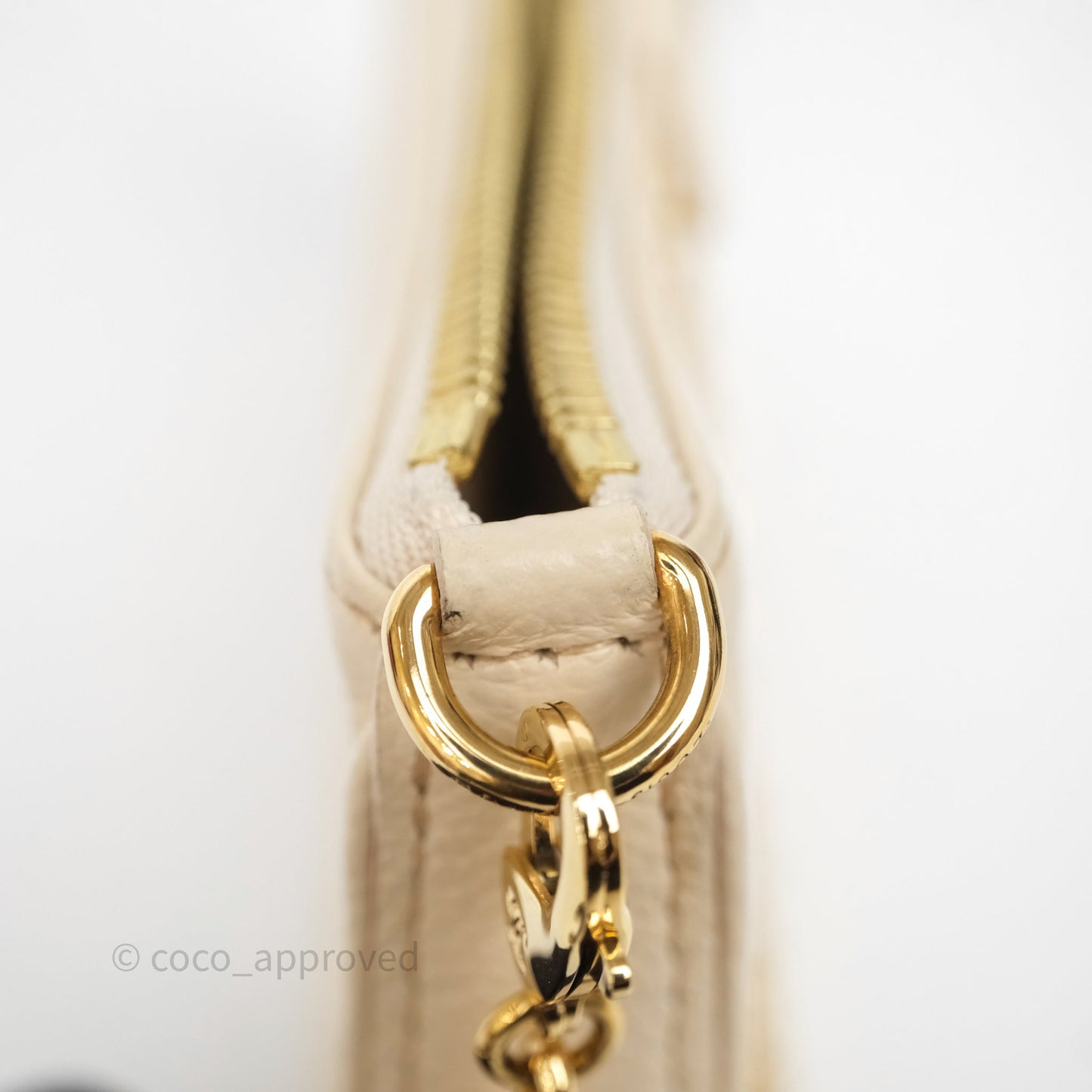 Louis Vuitton Easy Pouch On Strap Crème Monogram Empreinte Leather