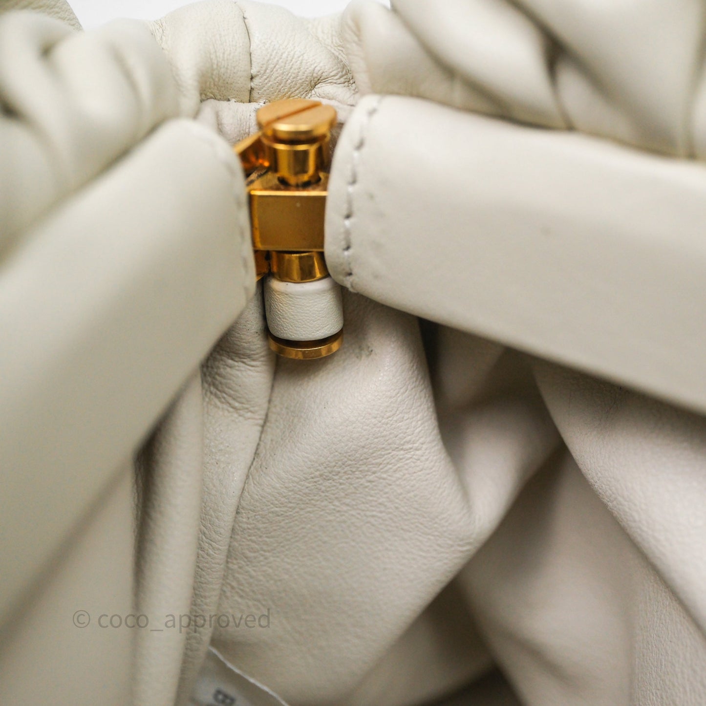Bottega Veneta Chain Pouch Plaster Calfskin