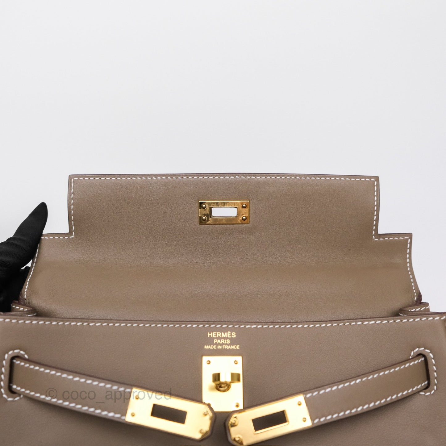 Hermès Retourne Kelly 25 Etoupe 18 Swift Gold Hardware