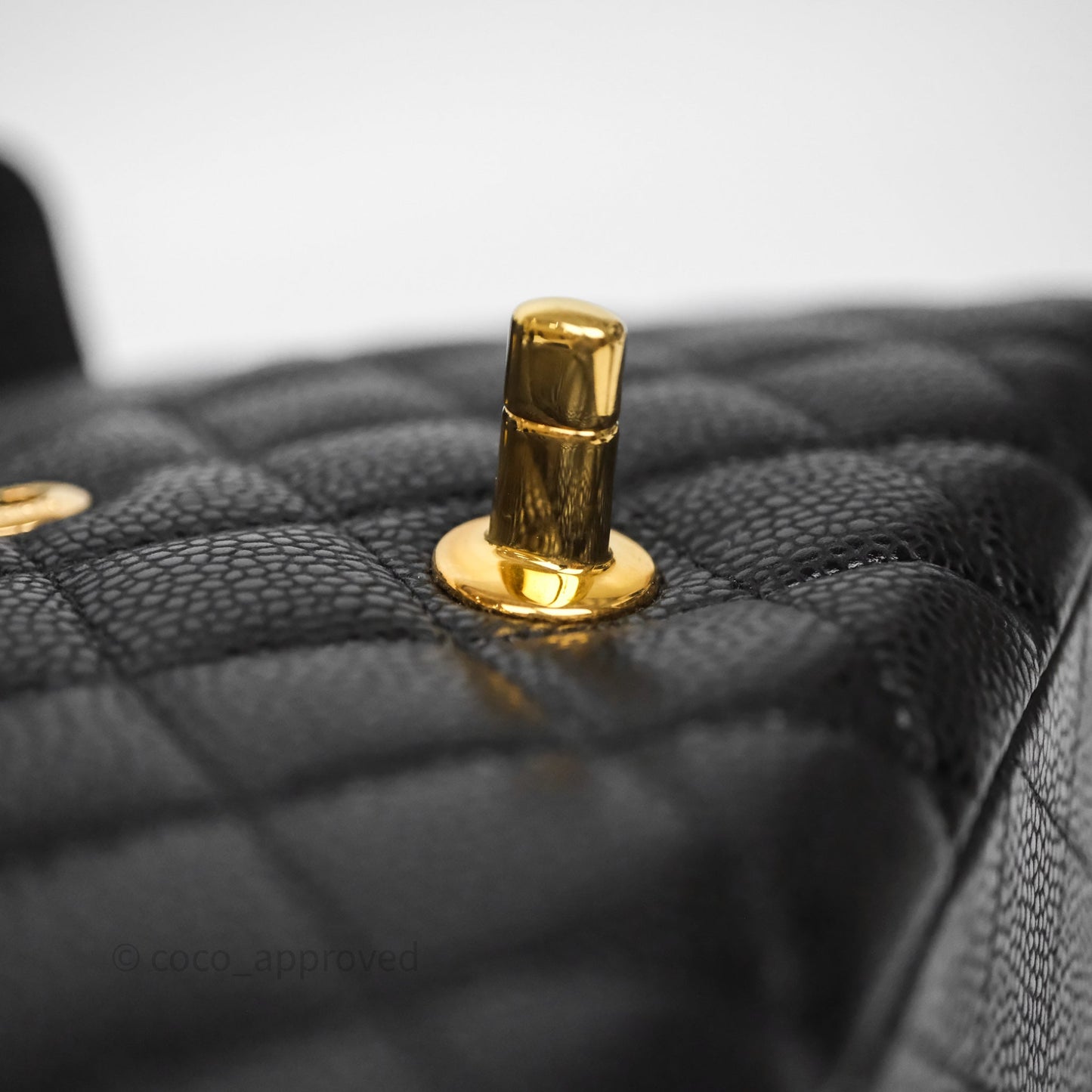 Chanel Classic M/L Medium Flap Quilted Black Caviar Gold Hardware