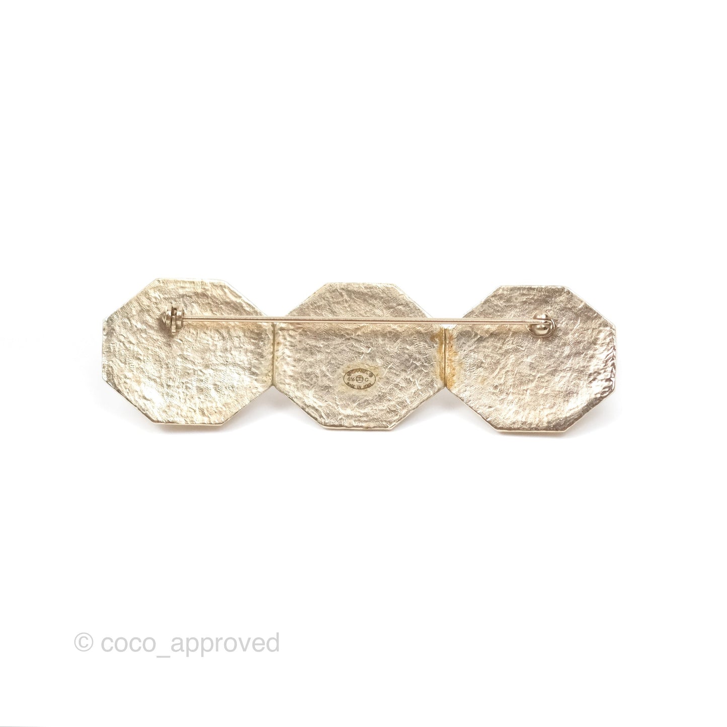 Chanel Mother-of-pearl CC Brooch Gold Tone 16C