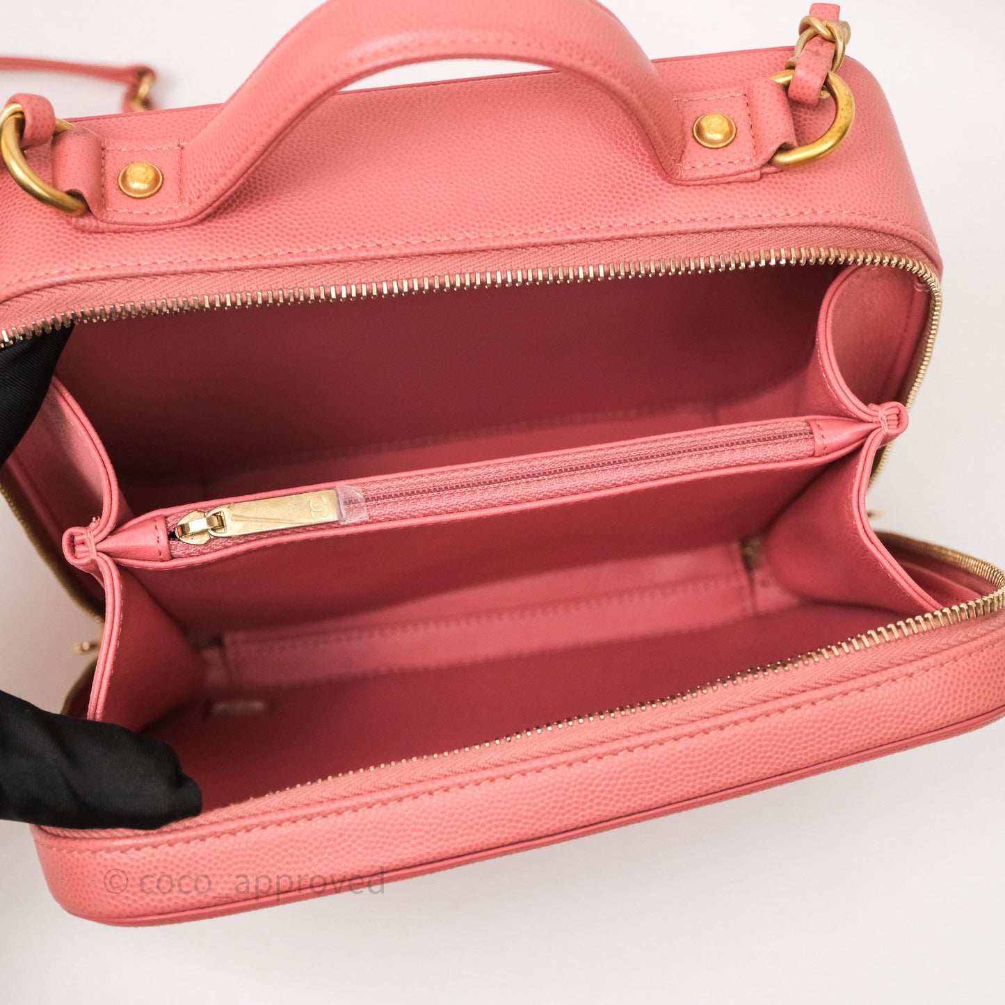 Chanel Medium CC Filigree Vanity Case Quilted Pink Caviar Aged Gold Hardware
