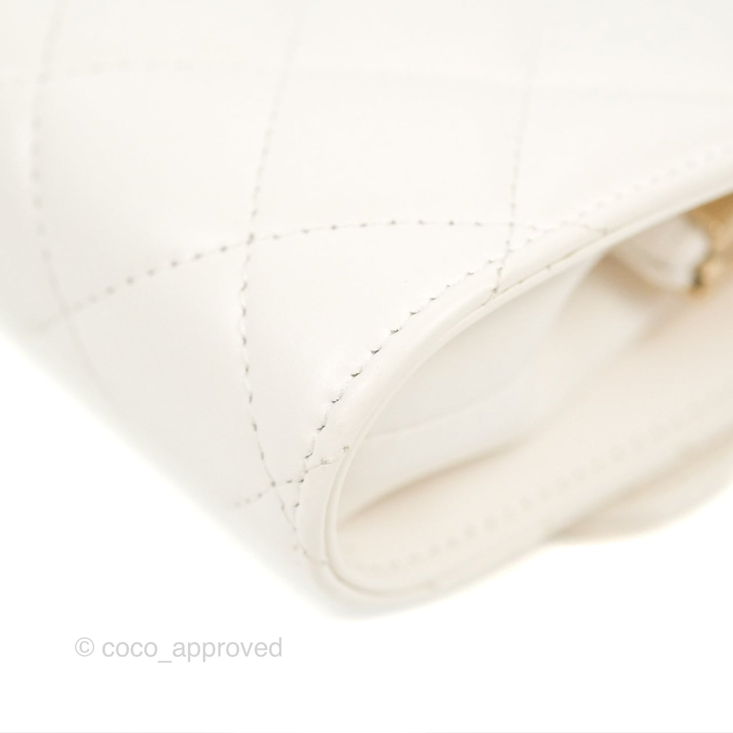 Chanel Coin Purse Clutch With Chain White Lambskin Gold Hardware