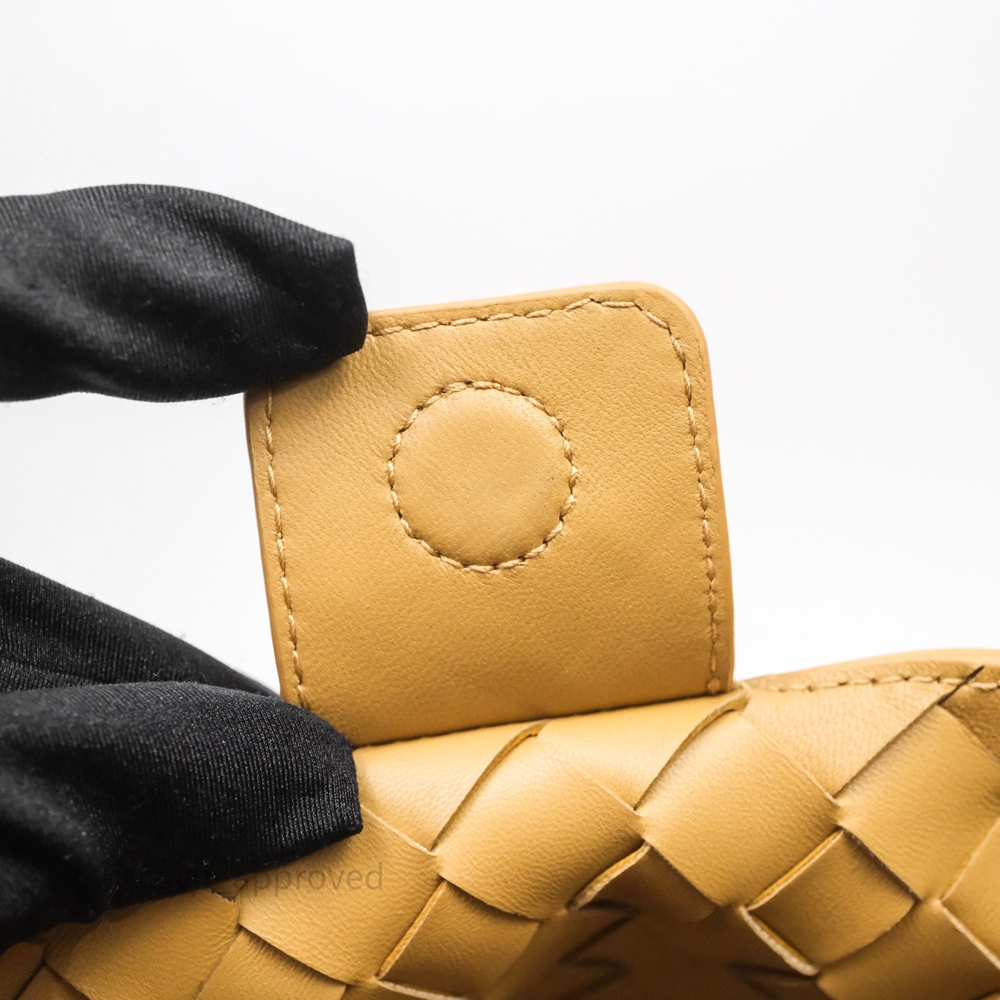 Bottega Veneta Small Andiamo Bag Dark Praline Intrecciato Lambskin