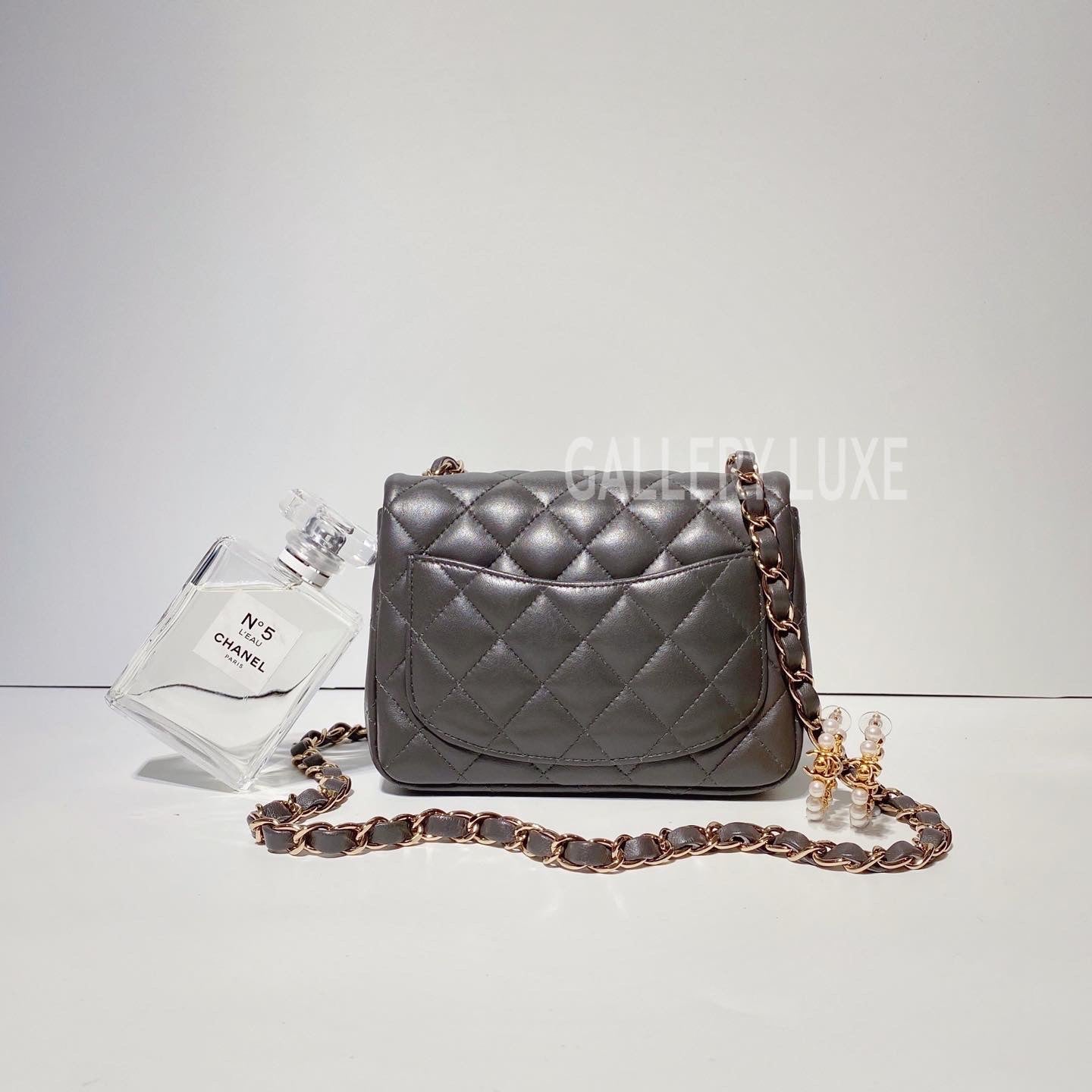 No.3357-Chanel Lambskin Classic Flap Mini 17cm
