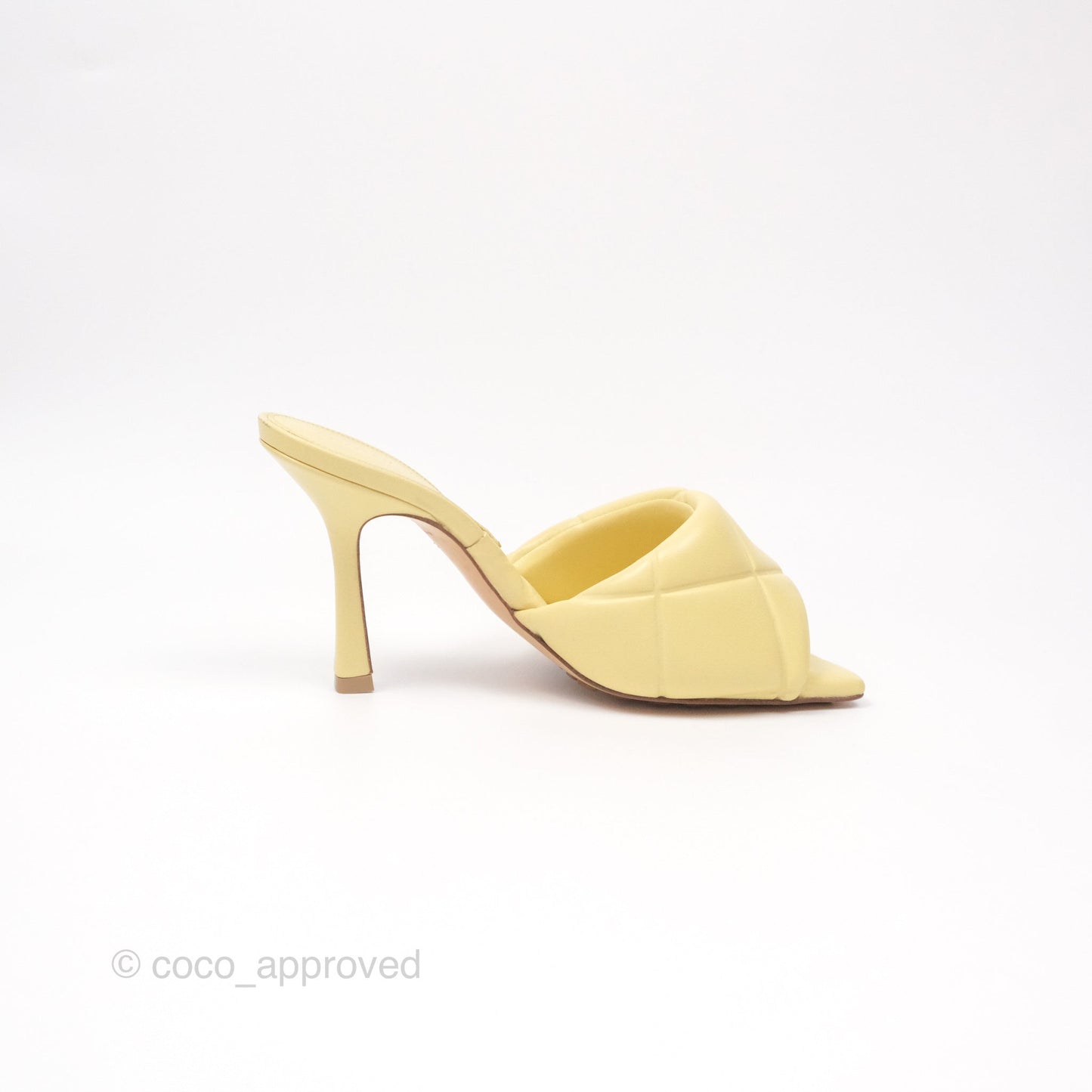 Bottega Veneta Lido Sandals Intrecciato Yellow Lambskin Size 35