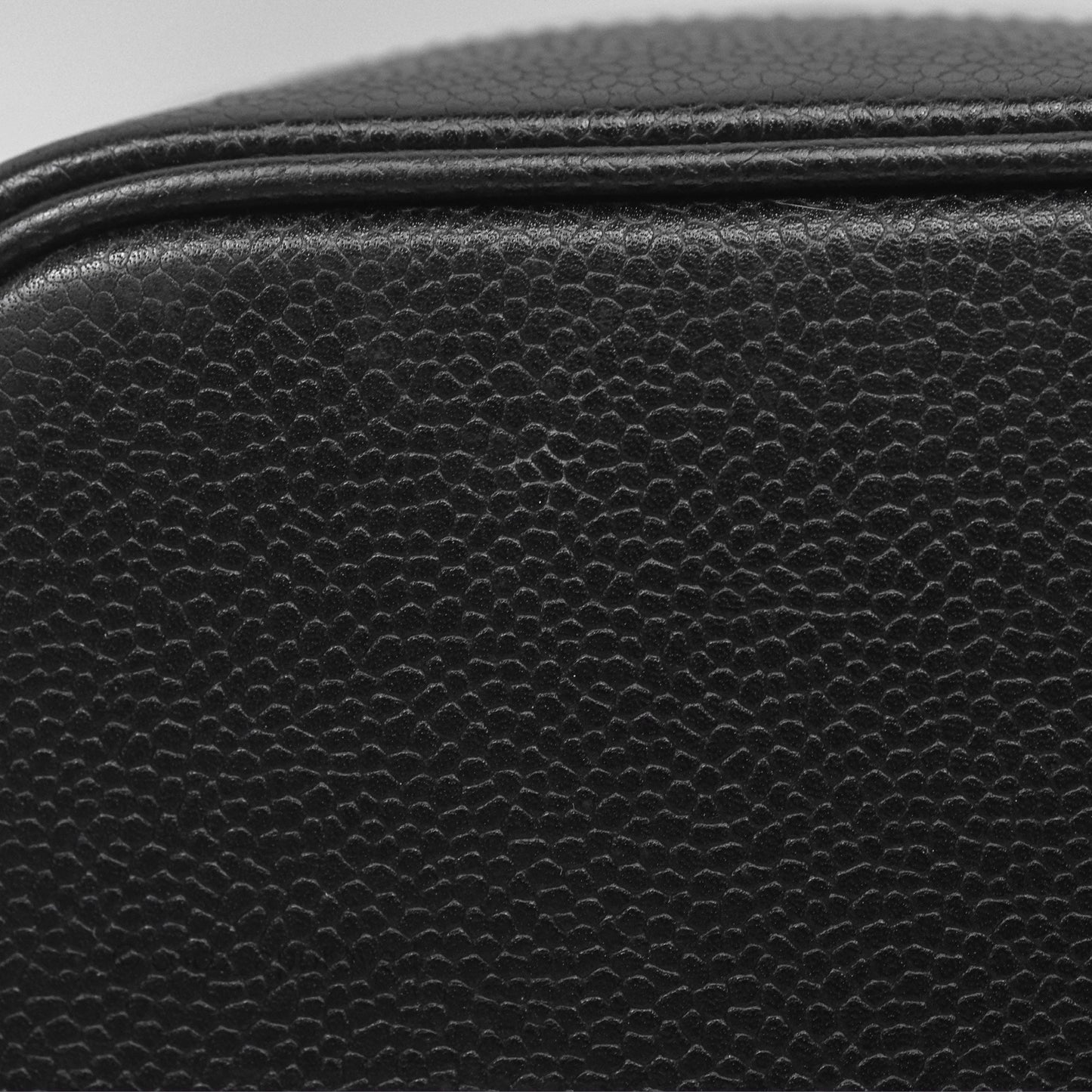 Chanel Vintage Vanity Case Black Caviar Gold Hardware