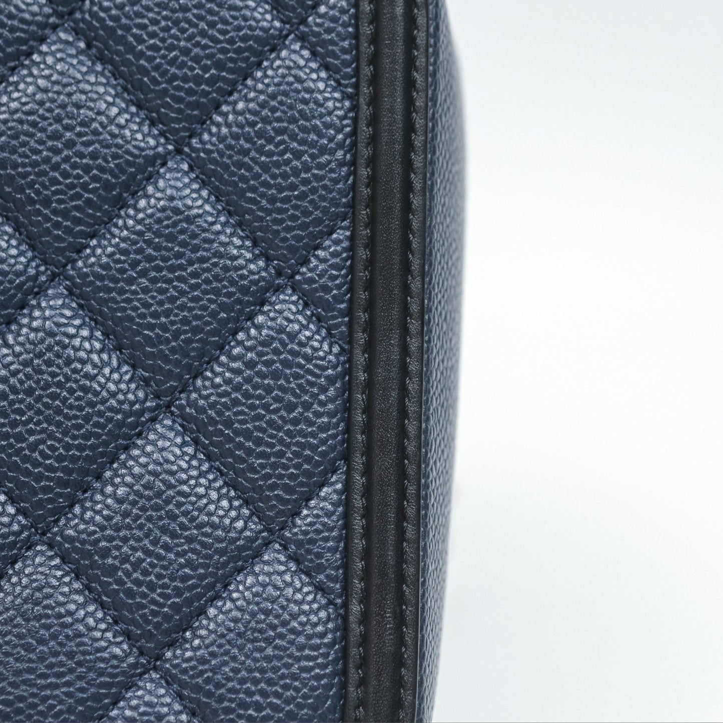 Chanel Quilted Medium CC Filigree Vanity Case Dark Navy Caviar Gold Hardware