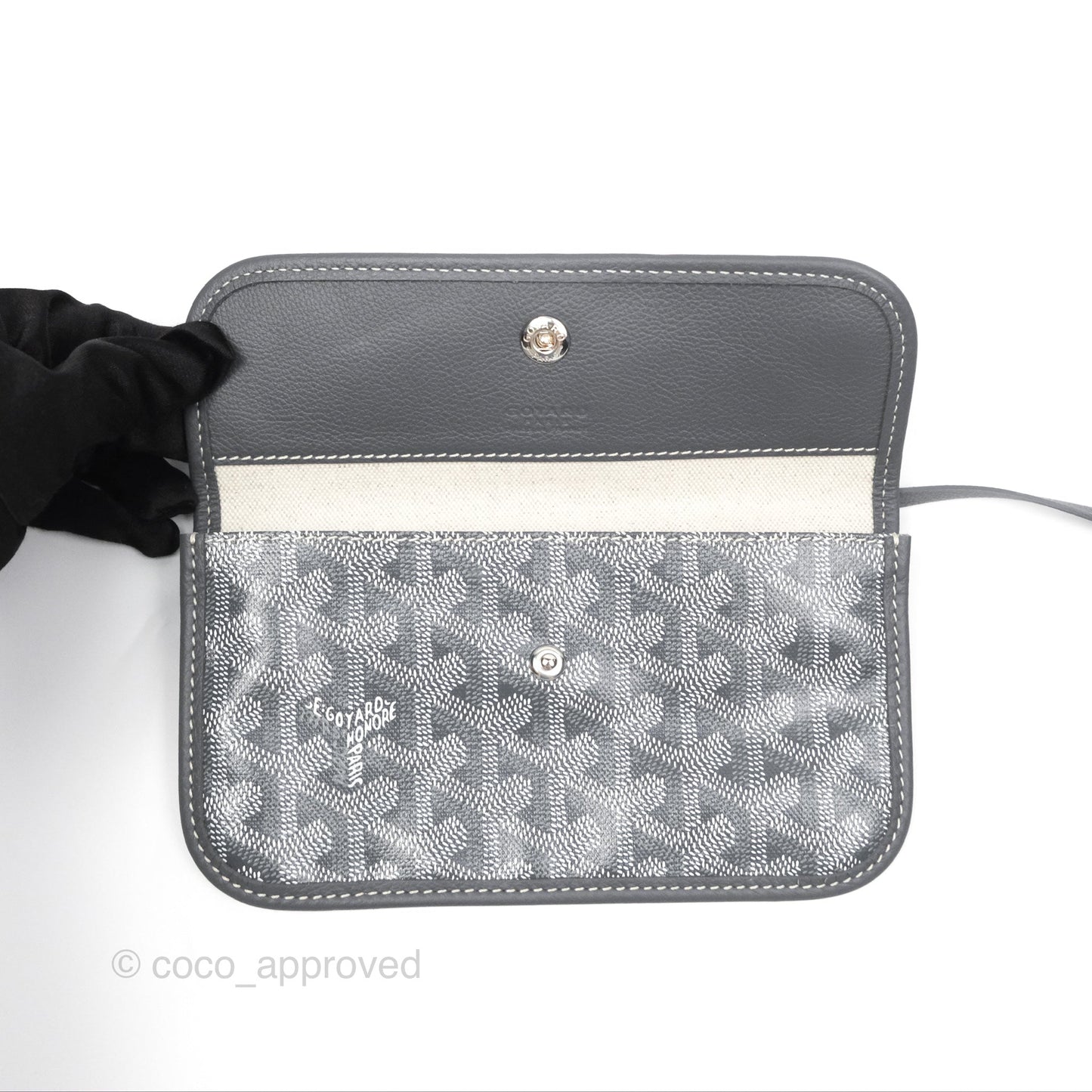 Goyard St Louis Tote PM ⁣⁣⁣⁣⁣⁣⁣⁣⁣⁣⁣⁣⁣⁣⁣⁣⁣⁣⁣⁣Grey Canvas
