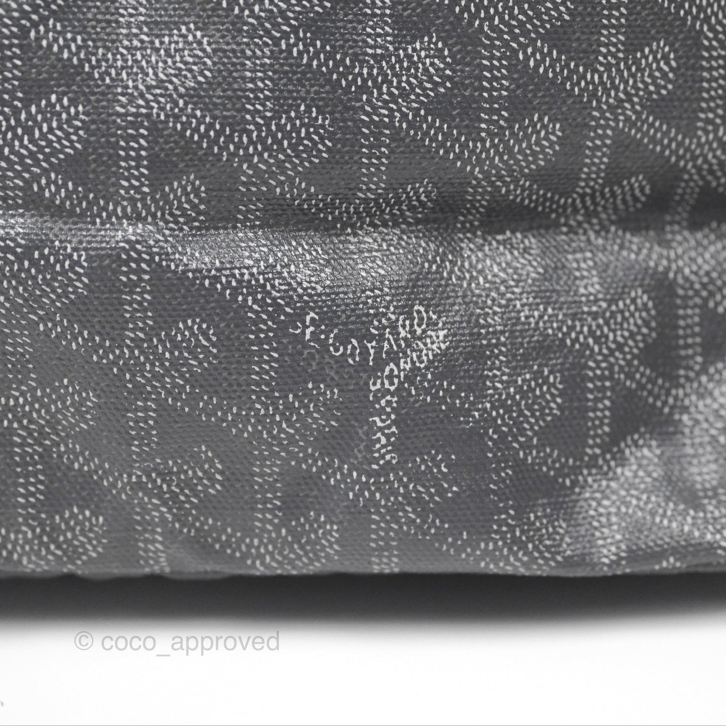 Goyard St Louis Tote PM ⁣⁣⁣⁣⁣⁣⁣⁣⁣⁣⁣⁣⁣⁣⁣⁣⁣⁣⁣⁣Grey Goyardine Canvas