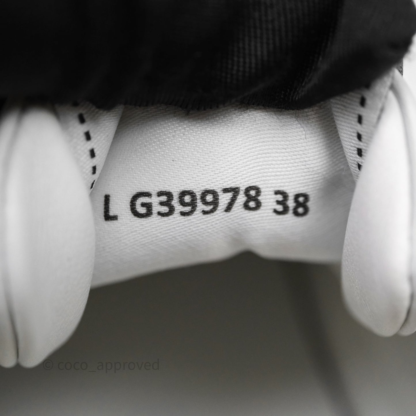 Chanel Logo Sneakers White Size 38