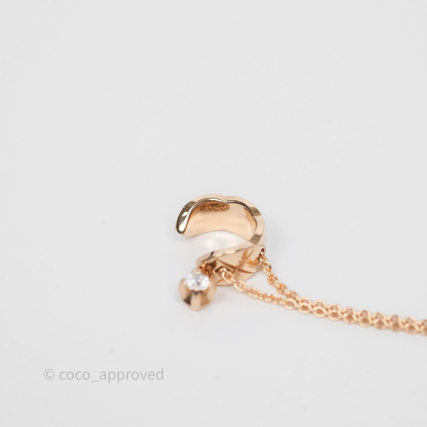 Chanel Coco Necklace Diamonds Beige Gold