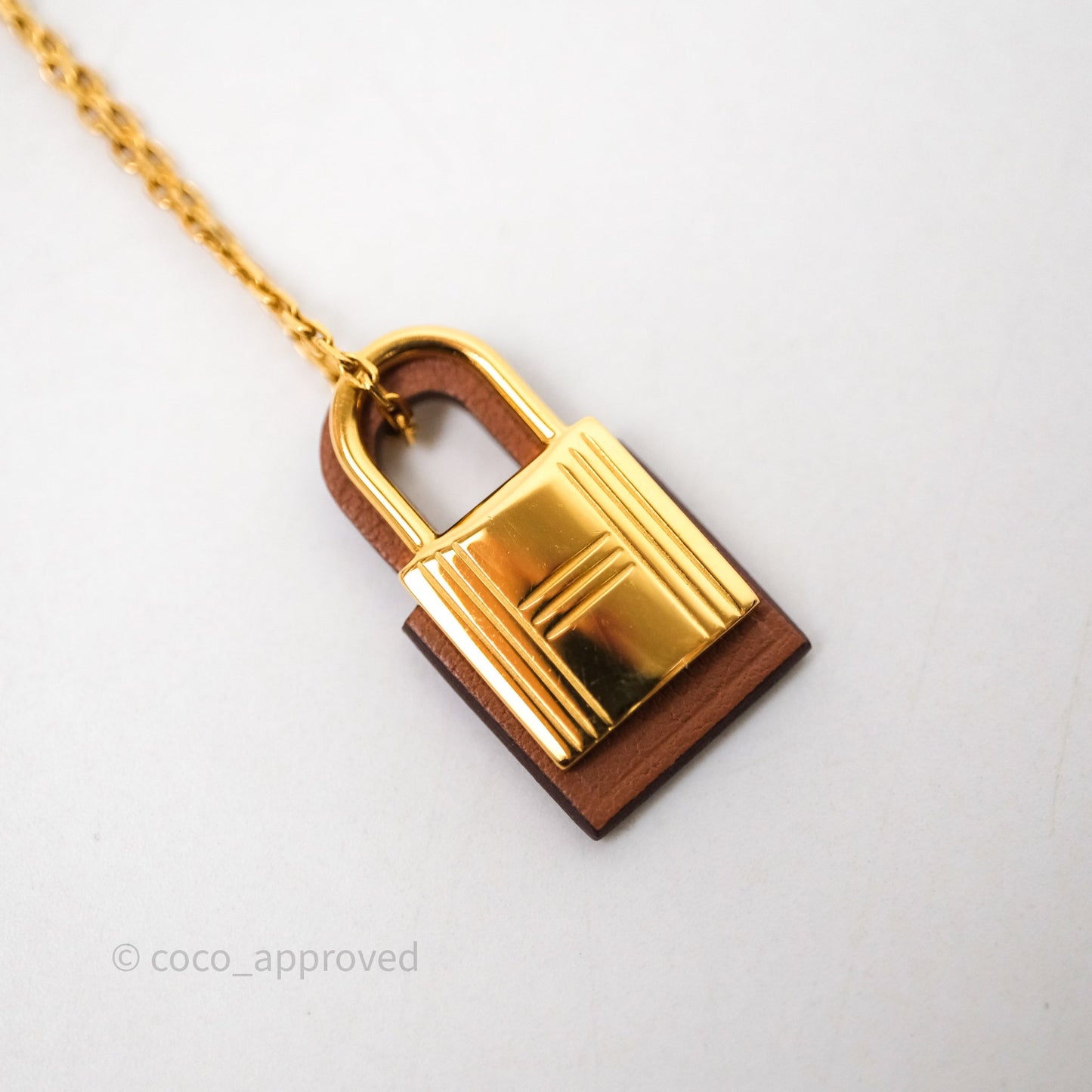 Hermès Small O'Kelly Pendant Gold Swift Gold