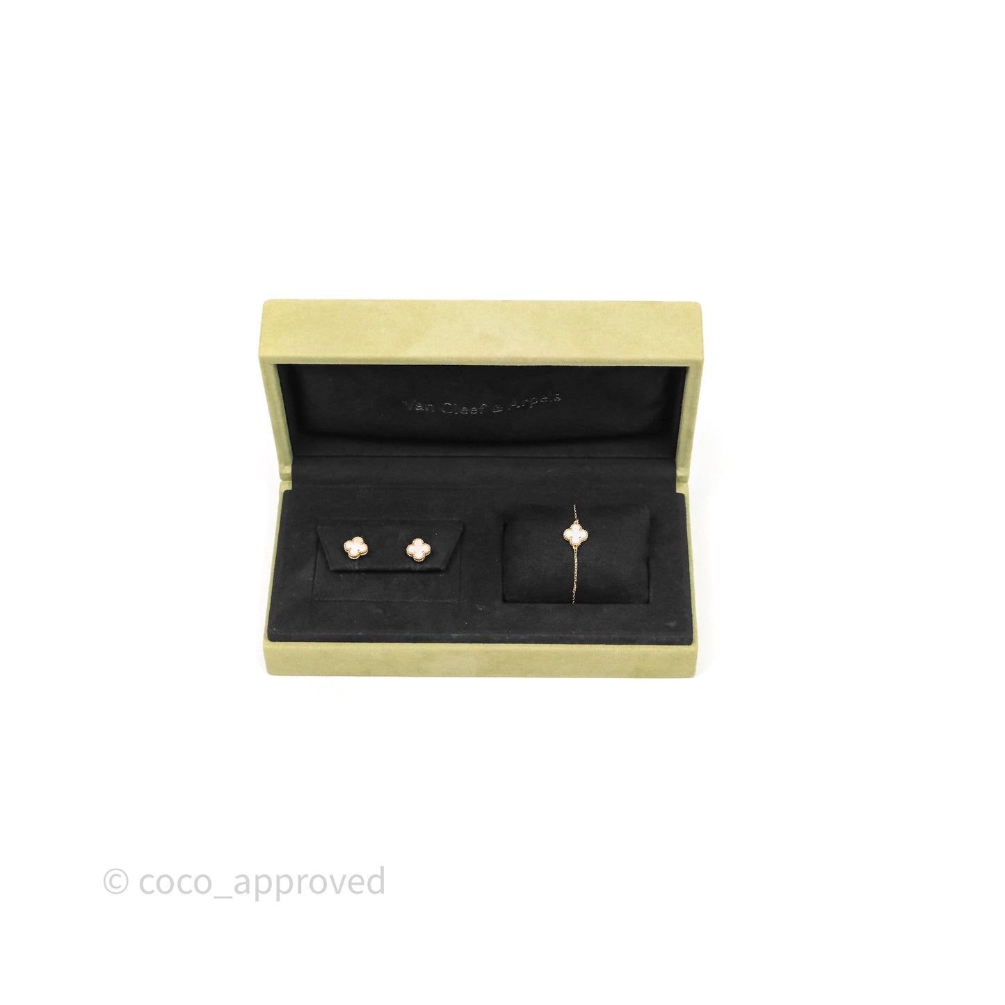 Van Cleef & Arpels White Mother-of-pearl Yellow Gold Set