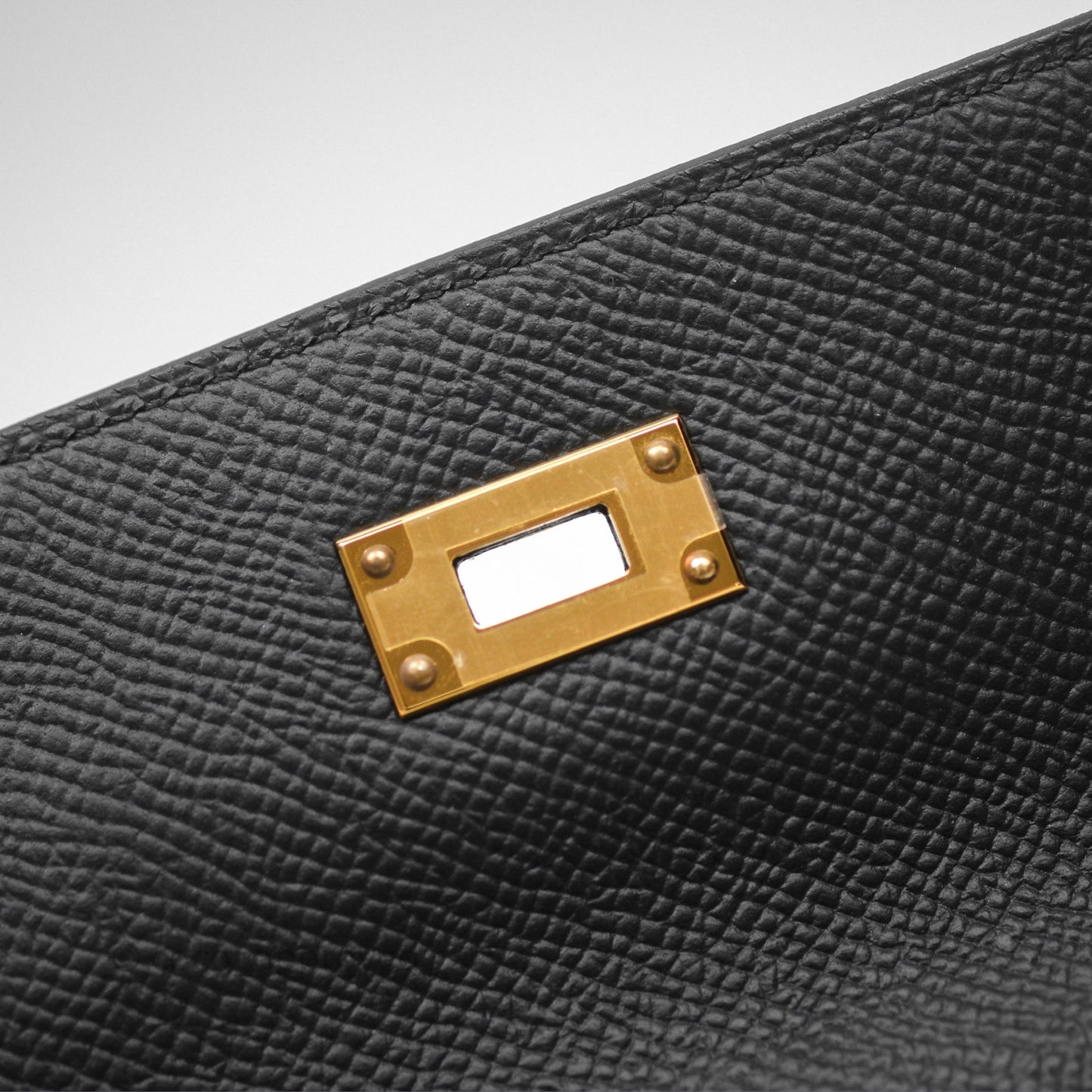 Hermès Kelly To Go Wallet Noir 89 Epsom Gold Hardware