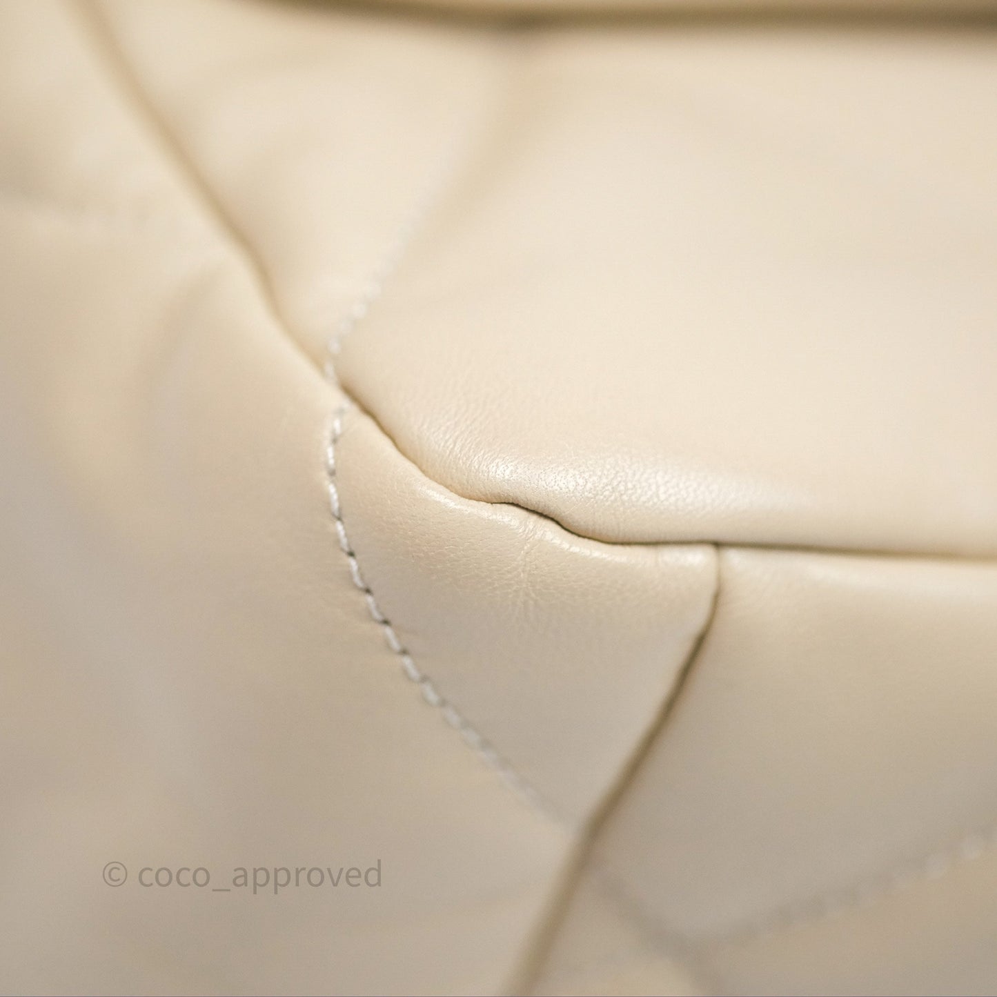 Chanel 19 Medium Beige Mixed Hardware