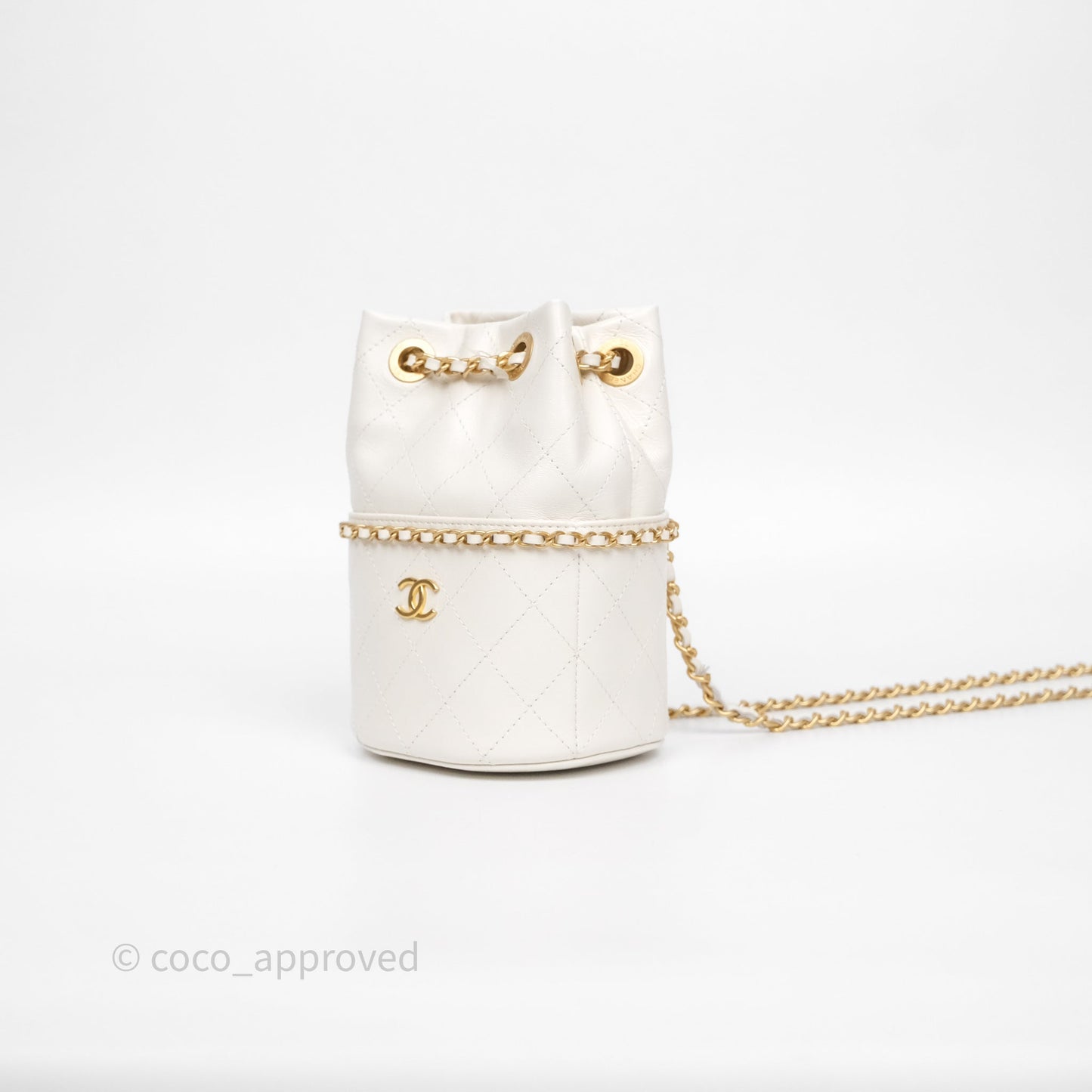 Chanel Mini Bucket Bag White Shiny Lambskin Aged Gold Hardware 25C