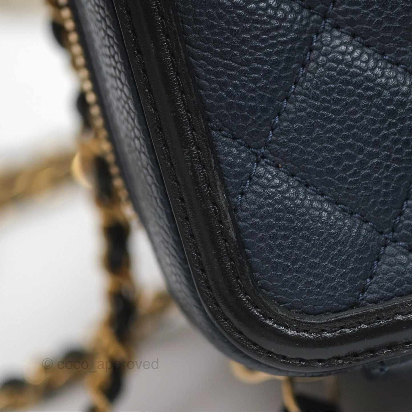 Chanel Quilted Small CC Filigree Vanity Case Navy Black Caviar Gold Hardware